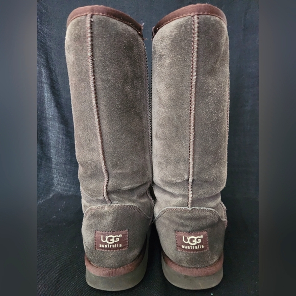 UGG Australia Classic Tall Brown Sheep Skin Wool Lined Boots 5815 Women’s 7 EUC - Picture 7 of 12